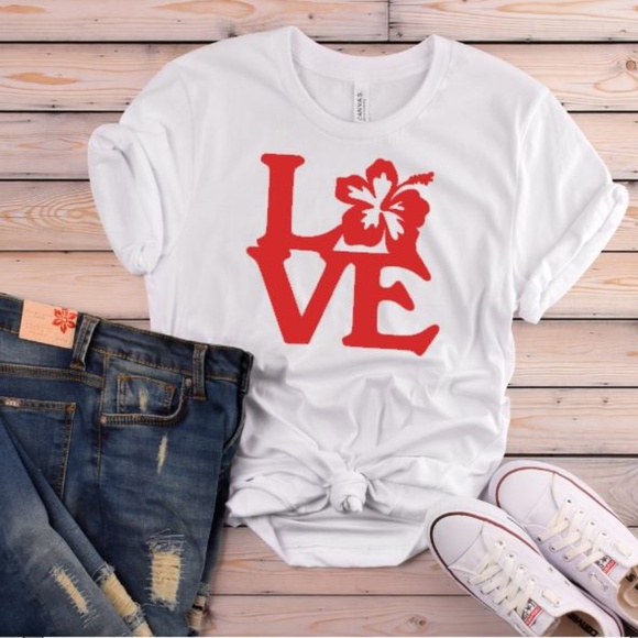 Plum Creek Boutique Tops - NEW Tshirt for Women - White Tee with Love Flower